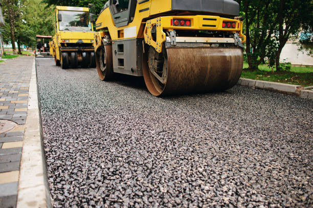 Best Local Driveway Pavers  in Howell, MI